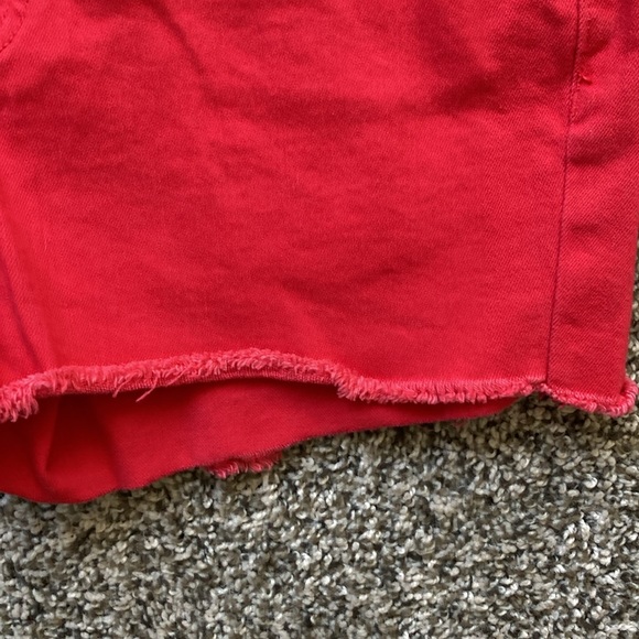 Gap Red Denim Sexy Boyfriend Shorts. Size 2 - Picture 4 of 8